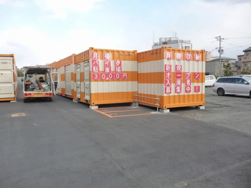 BIKES高槻（高槻P-5内）（3枚目）